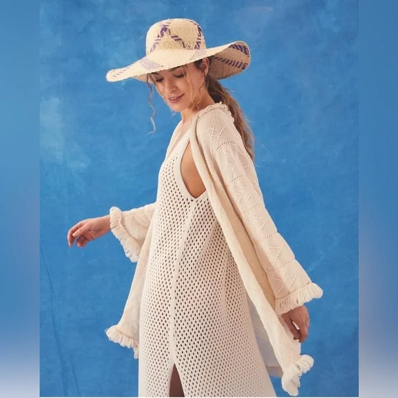 Elegant Cream Knit Swim Cover-Up - Picture 13 of 13